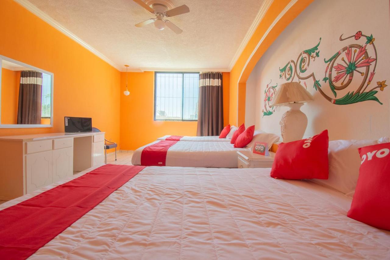Oyo Hotel Casino Del Valle, Матехуала Екстериор снимка